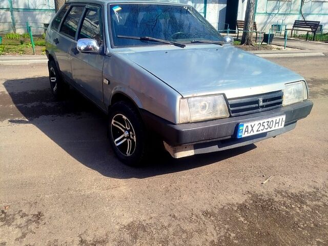 Серый ВАЗ 2109, объемом двигателя 1.5 л и пробегом 200 тыс. км за 800 $, фото 1 на Automoto.ua