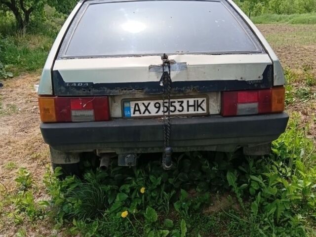 Серый ВАЗ 2109, объемом двигателя 1.5 л и пробегом 350 тыс. км за 909 $, фото 1 на Automoto.ua