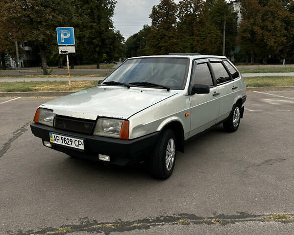 Серый ВАЗ 2109, объемом двигателя 1.5 л и пробегом 300 тыс. км за 2000 $, фото 1 на Automoto.ua