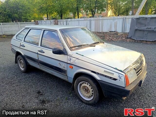 Серый ВАЗ 2109, объемом двигателя 1.5 л и пробегом 200 тыс. км за 600 $, фото 1 на Automoto.ua