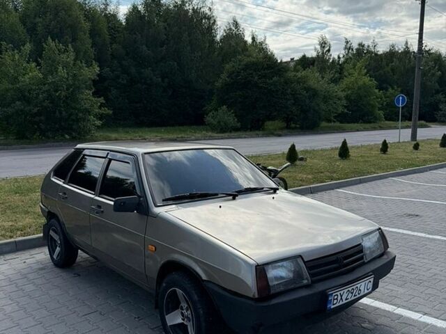 Серый ВАЗ 2109, объемом двигателя 1.5 л и пробегом 213 тыс. км за 950 $, фото 1 на Automoto.ua