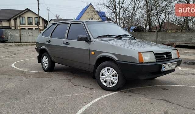 Серый ВАЗ 2109, объемом двигателя 1.5 л и пробегом 100 тыс. км за 800 $, фото 1 на Automoto.ua