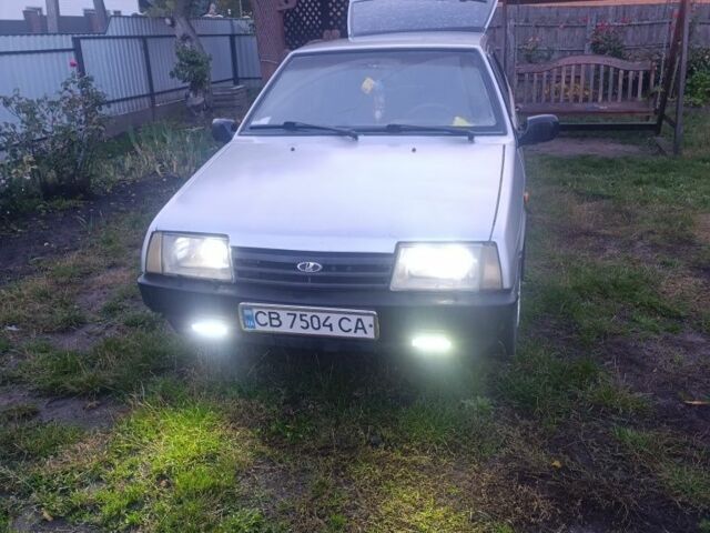 Серый ВАЗ 2109, объемом двигателя 1.5 л и пробегом 300 тыс. км за 1046 $, фото 1 на Automoto.ua