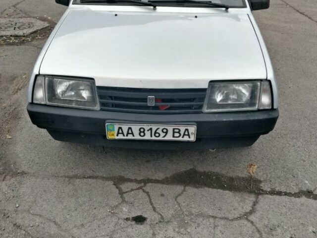 ВАЗ 2109 2002 в Мукачеве на Automoto.ua Серый ВАЗ 2109, объемом двигателя 1.5 л и пробегом 1000 тыс. км за 1461 $, фото 1 на Automoto.ua