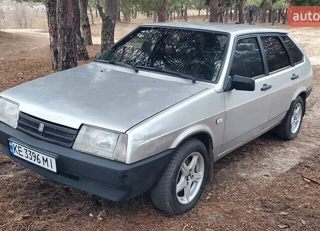 Серый ВАЗ 2109, объемом двигателя 1.5 л и пробегом 200 тыс. км за 1500 $, фото 1 на Automoto.ua
