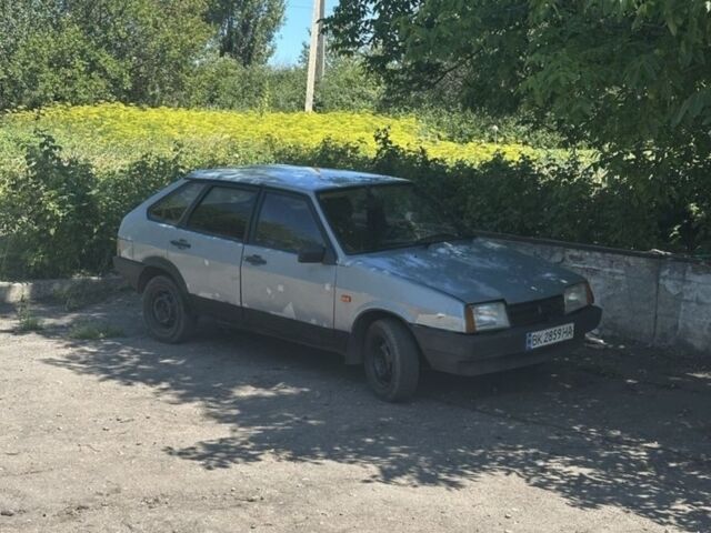 Серый ВАЗ 2109, объемом двигателя 1.5 л и пробегом 200 тыс. км за 775 $, фото 1 на Automoto.ua