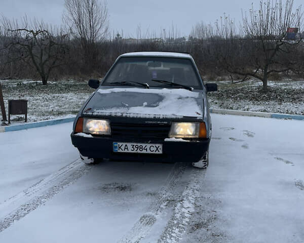 Серый ВАЗ 2109, объемом двигателя 1.5 л и пробегом 300 тыс. км за 1200 $, фото 1 на Automoto.ua