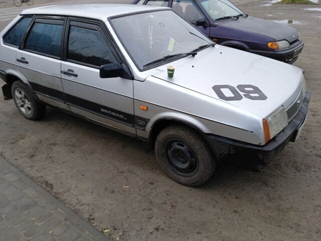 Серый ВАЗ 2109, объемом двигателя 1.5 л и пробегом 85 тыс. км за 1300 $, фото 1 на Automoto.ua