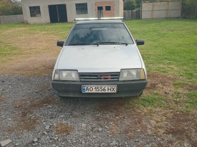 Серый ВАЗ 2109, объемом двигателя 1.5 л и пробегом 300 тыс. км за 850 $, фото 1 на Automoto.ua