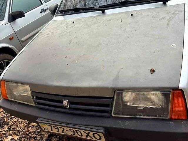 Серый ВАЗ 2109, объемом двигателя 1.5 л и пробегом 200 тыс. км за 1500 $, фото 1 на Automoto.ua
