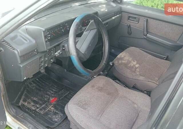 Сірий ВАЗ 2109, об'ємом двигуна 1.5 л та пробігом 250 тис. км за 1000 $, фото 1 на Automoto.ua