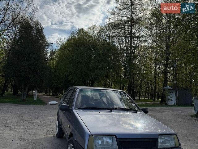 Серый ВАЗ 2109, объемом двигателя 1.46 л и пробегом 350 тыс. км за 1000 $, фото 1 на Automoto.ua