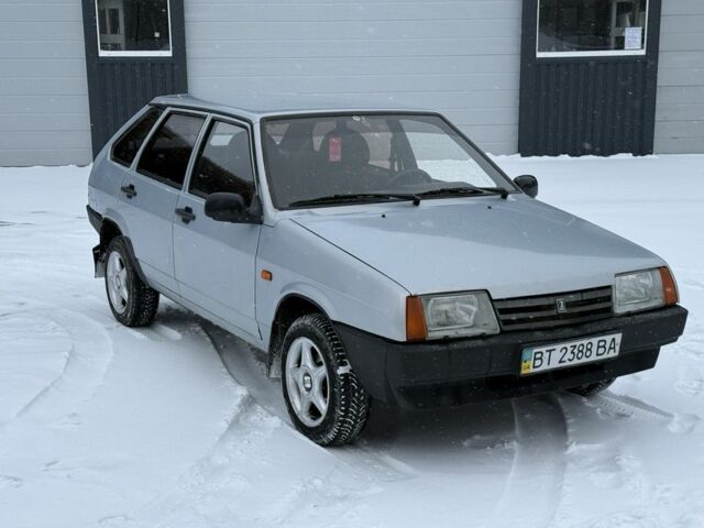 Серый ВАЗ 2109, объемом двигателя 1.5 л и пробегом 150 тыс. км за 1300 $, фото 1 на Automoto.ua