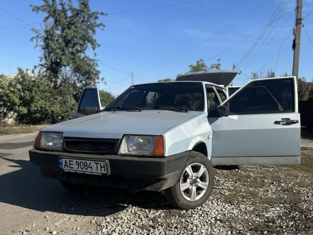 Серый ВАЗ 2109, объемом двигателя 1.5 л и пробегом 170 тыс. км за 1300 $, фото 1 на Automoto.ua