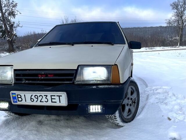 Серый ВАЗ 2109, объемом двигателя 1.6 л и пробегом 200 тыс. км за 1250 $, фото 1 на Automoto.ua