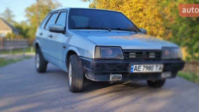 Серый ВАЗ 2109, объемом двигателя 1.5 л и пробегом 437 тыс. км за 1700 $, фото 1 на Automoto.ua