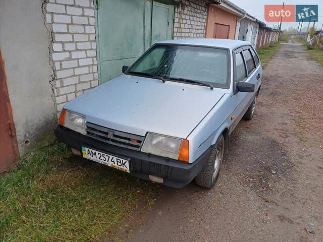 ВАЗ 2109 2004 в Житомире на Automoto.ua Серый ВАЗ 2109, объемом двигателя 1.5 л и пробегом 350 тыс. км за 2000 $, фото 1 на Automoto.ua