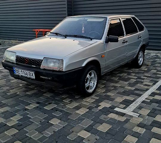 Сірий ВАЗ 2109, об'ємом двигуна 1.5 л та пробігом 200 тис. км за 1800 $, фото 1 на Automoto.ua