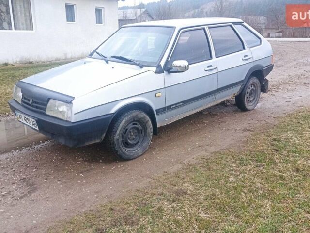 Серый ВАЗ 2109, объемом двигателя 1.5 л и пробегом 200 тыс. км за 600 $, фото 1 на Automoto.ua