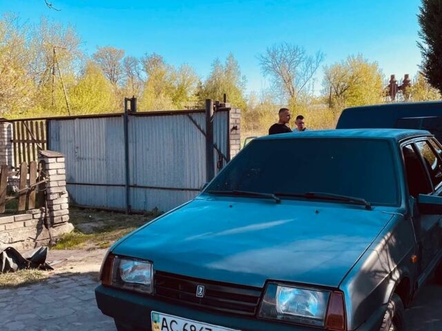 Серый ВАЗ 2109, объемом двигателя 1.5 л и пробегом 190 тыс. км за 617 $, фото 1 на Automoto.ua