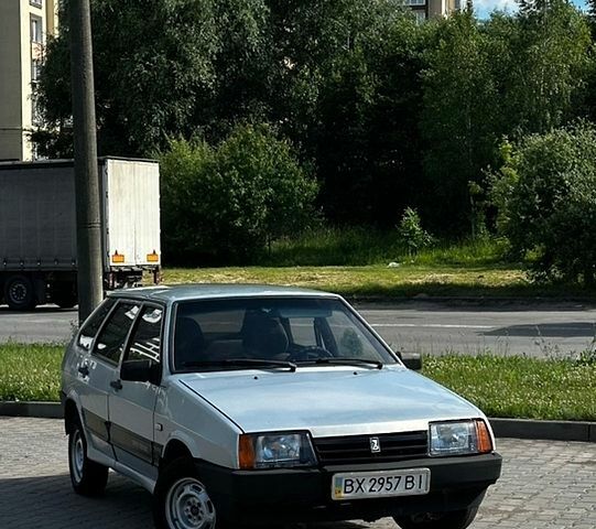 Сірий ВАЗ 2109, об'ємом двигуна 1.5 л та пробігом 160 тис. км за 900 $, фото 1 на Automoto.ua