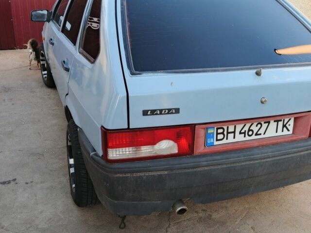 Серый ВАЗ 2109, объемом двигателя 1.5 л и пробегом 240 тыс. км за 1000 $, фото 1 на Automoto.ua