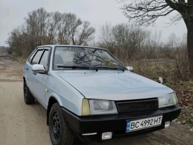 Серый ВАЗ 2109, объемом двигателя 1.5 л и пробегом 380 тыс. км за 1400 $, фото 1 на Automoto.ua