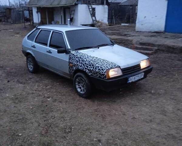 Серый ВАЗ 2109, объемом двигателя 1.5 л и пробегом 150 тыс. км за 1500 $, фото 1 на Automoto.ua