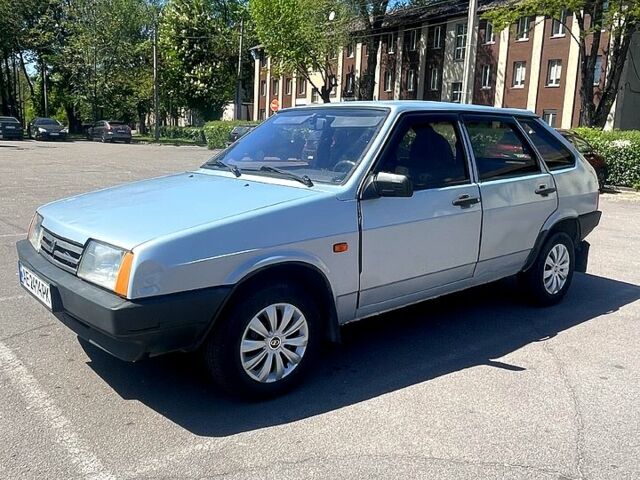 Серый ВАЗ 2109, объемом двигателя 1.5 л и пробегом 195 тыс. км за 1750 $, фото 1 на Automoto.ua