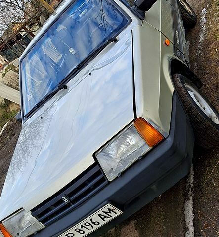 Серый ВАЗ 2109, объемом двигателя 1.5 л и пробегом 1500 тыс. км за 810 $, фото 1 на Automoto.ua