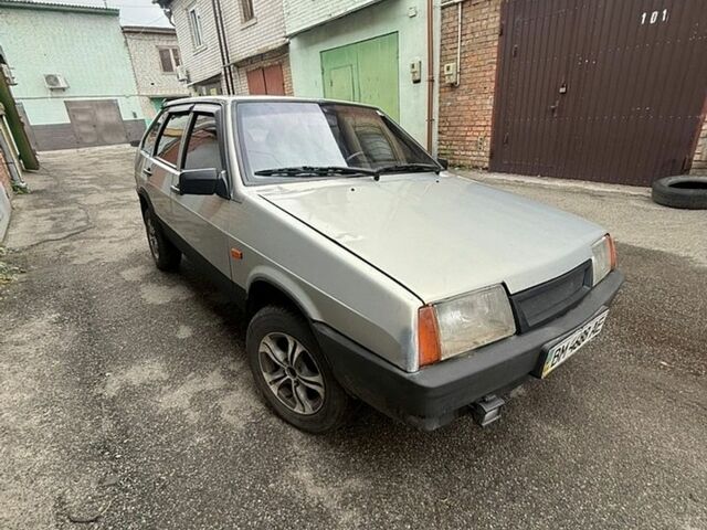 Серый ВАЗ 2109, объемом двигателя 1.5 л и пробегом 200 тыс. км за 1150 $, фото 1 на Automoto.ua