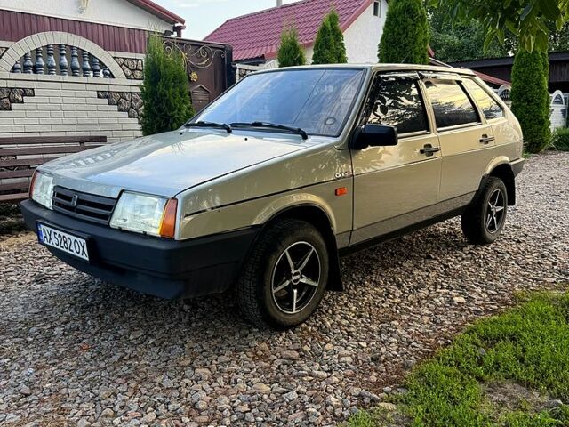 Сірий ВАЗ 2109, об'ємом двигуна 1.5 л та пробігом 168 тис. км за 1500 $, фото 1 на Automoto.ua