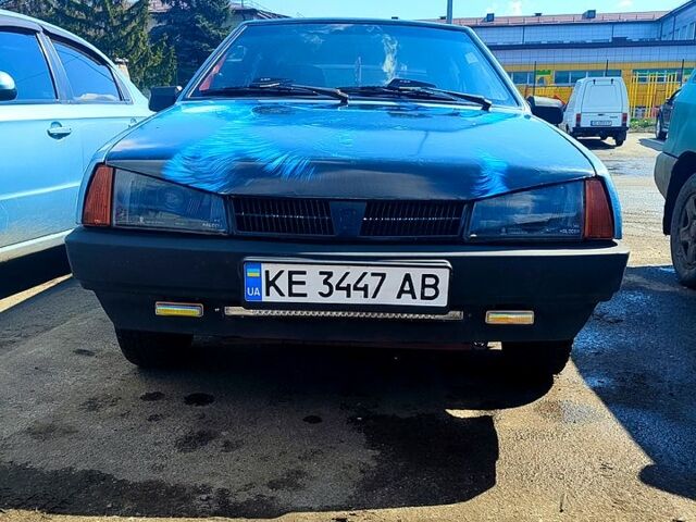 Серый ВАЗ 2109, объемом двигателя 1.5 л и пробегом 315 тыс. км за 2200 $, фото 1 на Automoto.ua