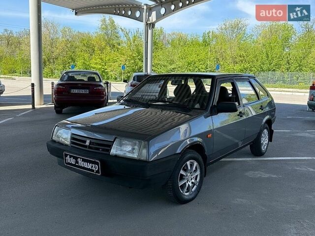 Сірий ВАЗ 2109, об'ємом двигуна 1.5 л та пробігом 186 тис. км за 1999 $, фото 1 на Automoto.ua