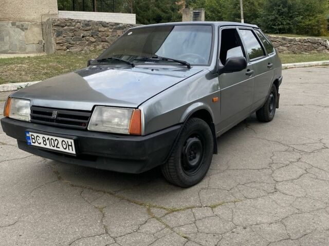 Серый ВАЗ 2109, объемом двигателя 1.5 л и пробегом 100 тыс. км за 1400 $, фото 1 на Automoto.ua