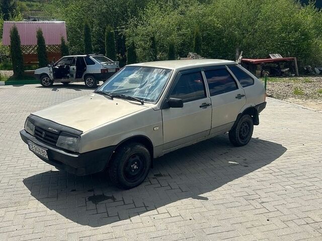 Серый ВАЗ 2109, объемом двигателя 1.5 л и пробегом 230 тыс. км за 900 $, фото 1 на Automoto.ua