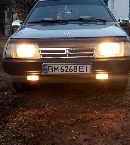 Серый ВАЗ 2109, объемом двигателя 1.5 л и пробегом 350 тыс. км за 1900 $, фото 1 на Automoto.ua