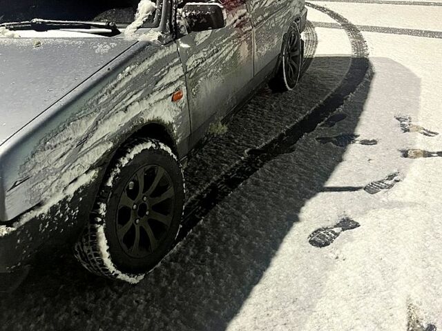 Сірий ВАЗ 2109, об'ємом двигуна 1.5 л та пробігом 21100 тис. км за 1500 $, фото 1 на Automoto.ua