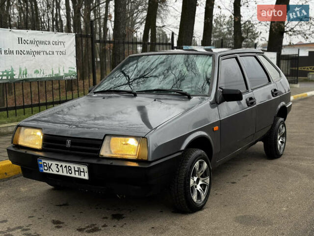 Серый ВАЗ 2109, объемом двигателя 1.5 л и пробегом 203 тыс. км за 1250 $, фото 1 на Automoto.ua