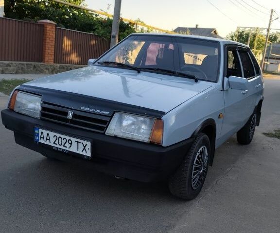 Серый ВАЗ 2109, объемом двигателя 1.5 л и пробегом 200 тыс. км за 2190 $, фото 1 на Automoto.ua