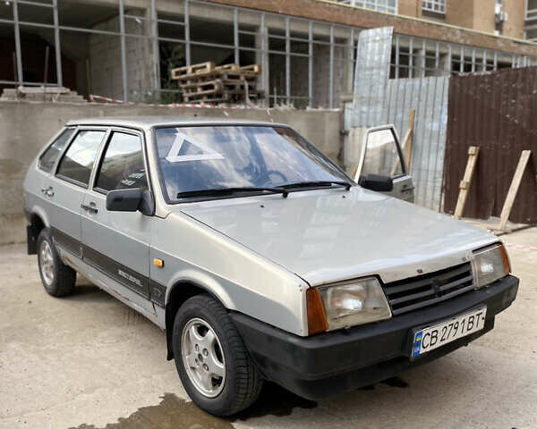 Серый ВАЗ 2109, объемом двигателя 1.5 л и пробегом 300 тыс. км за 500 $, фото 1 на Automoto.ua