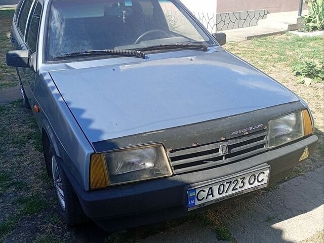 Сірий ВАЗ 2109, об'ємом двигуна 1.5 л та пробігом 300 тис. км за 1500 $, фото 1 на Automoto.ua