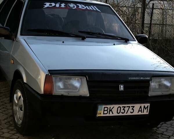 Сірий ВАЗ 2109, об'ємом двигуна 1.5 л та пробігом 157 тис. км за 1300 $, фото 1 на Automoto.ua