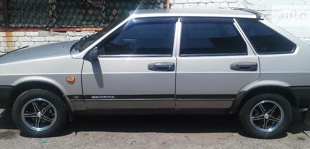 ВАЗ 2109 2007 в Днепре (Днепропетровске) на Automoto.ua Серый ВАЗ 2109, объемом двигателя 1.6 л и пробегом 178 тыс. км за 2000 $, фото 1 на Automoto.ua