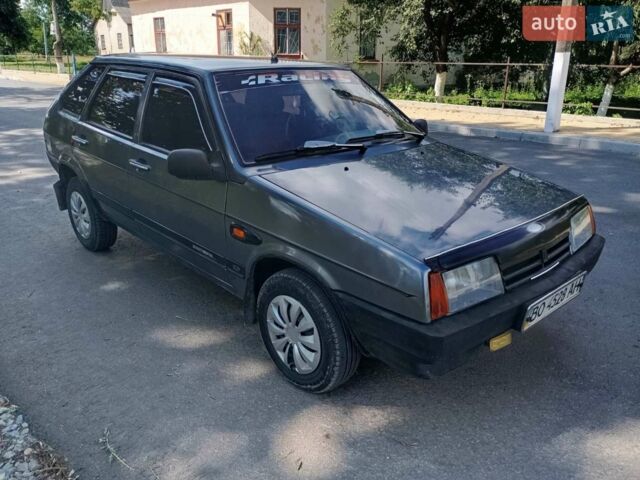 Серый ВАЗ 2109, объемом двигателя 1.5 л и пробегом 270 тыс. км за 1700 $, фото 1 на Automoto.ua