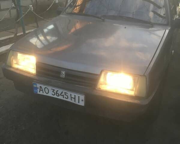 Серый ВАЗ 2109, объемом двигателя 1.6 л и пробегом 190 тыс. км за 1200 $, фото 1 на Automoto.ua