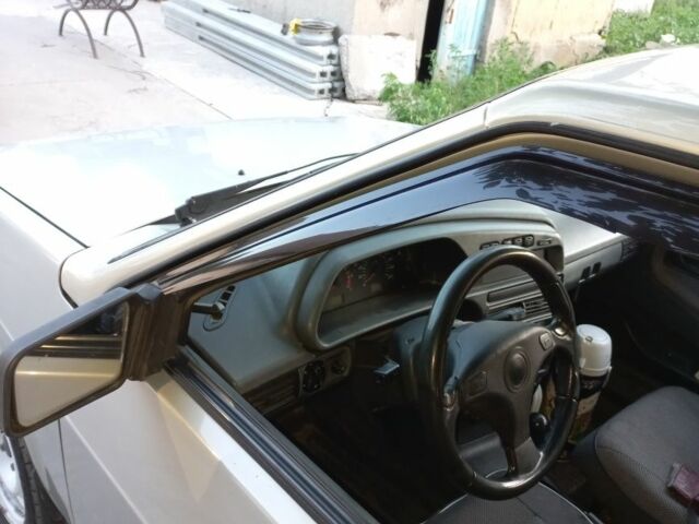 Серый ВАЗ 2109, объемом двигателя 1.6 л и пробегом 300 тыс. км за 1500 $, фото 1 на Automoto.ua