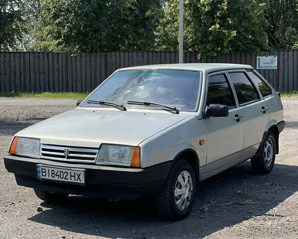Сірий ВАЗ 2109, об'ємом двигуна 1.5 л та пробігом 180 тис. км за 1999 $, фото 1 на Automoto.ua