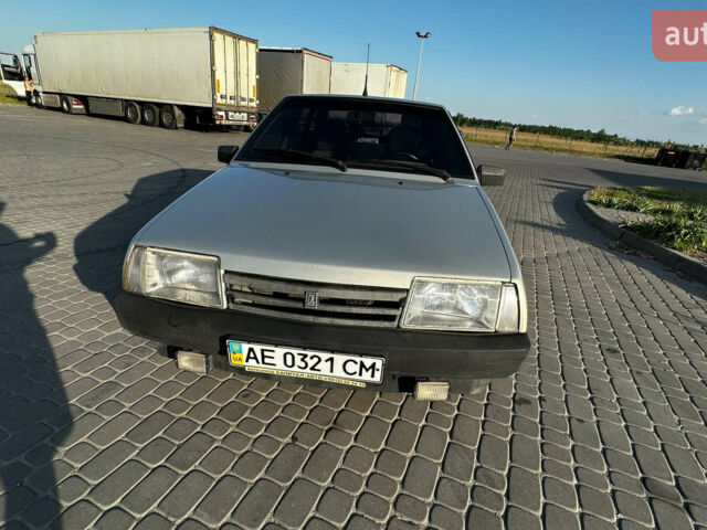 Серый ВАЗ 2109, объемом двигателя 1.6 л и пробегом 280 тыс. км за 1600 $, фото 1 на Automoto.ua
