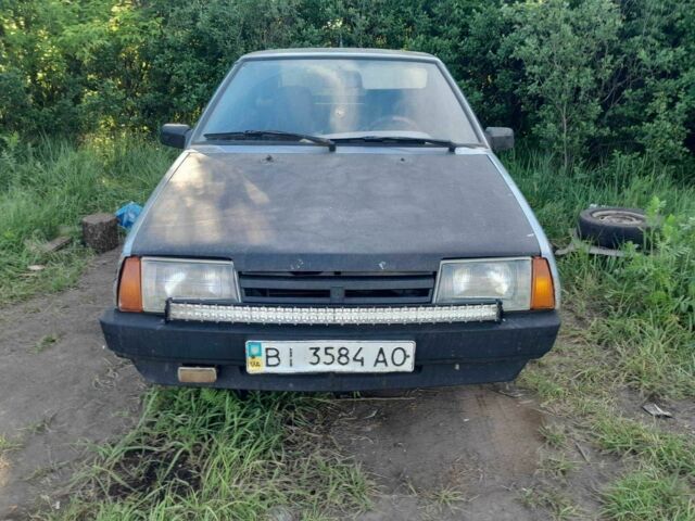 Серый ВАЗ 2109, объемом двигателя 1.6 л и пробегом 330 тыс. км за 559 $, фото 1 на Automoto.ua